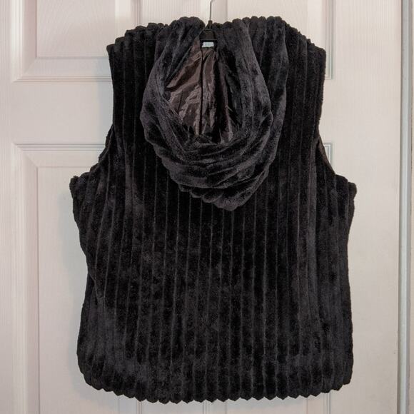 Carmin Black Soft Sleeveless Vest Hoodie Jacket M - Picture 10 of 12